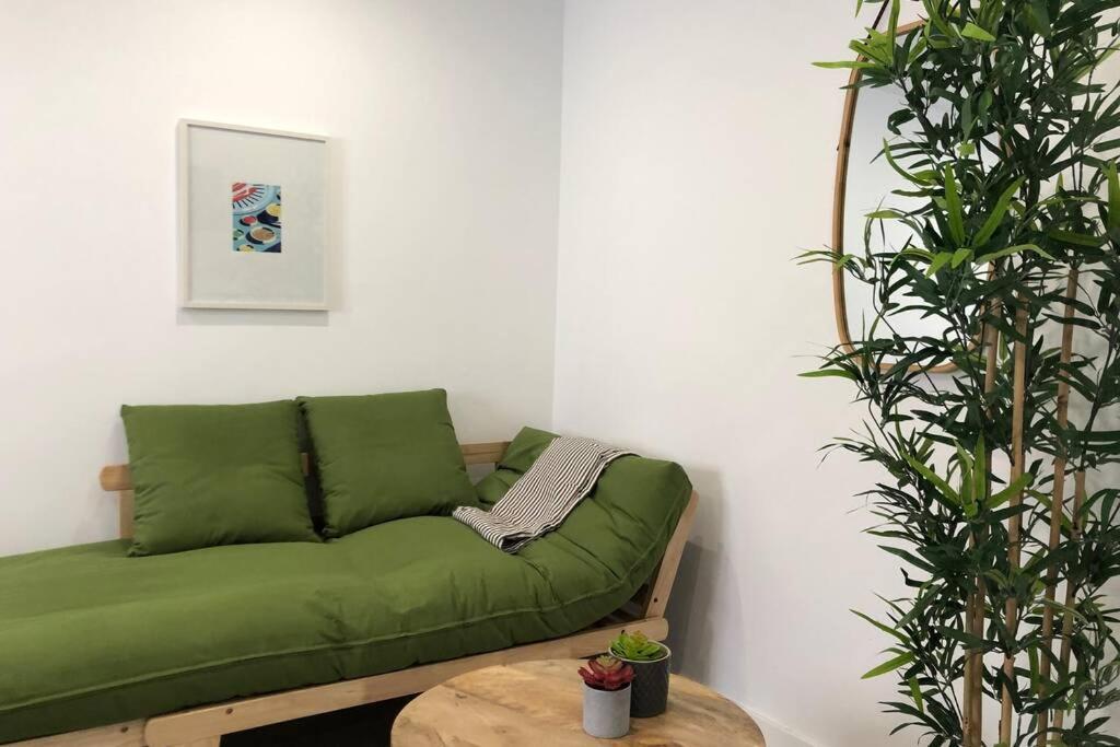 M3 Terrace. Cool Apartment 15 Min Center By Metro Esplugues de Llobregat Buitenkant foto