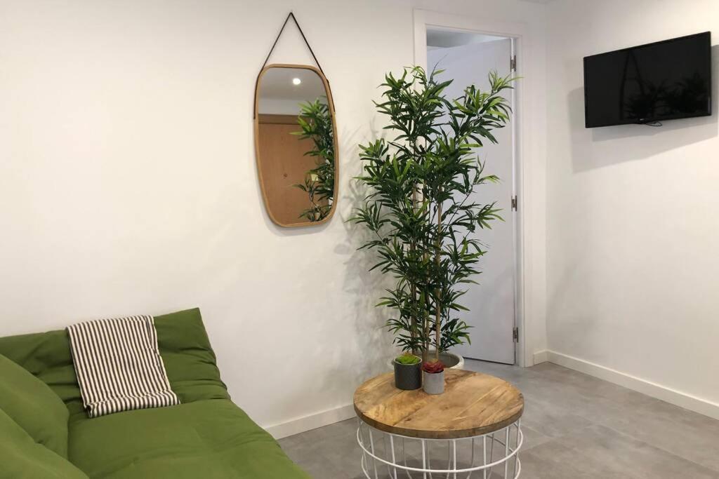 M3 Terrace. Cool Apartment 15 Min Center By Metro Esplugues de Llobregat Buitenkant foto