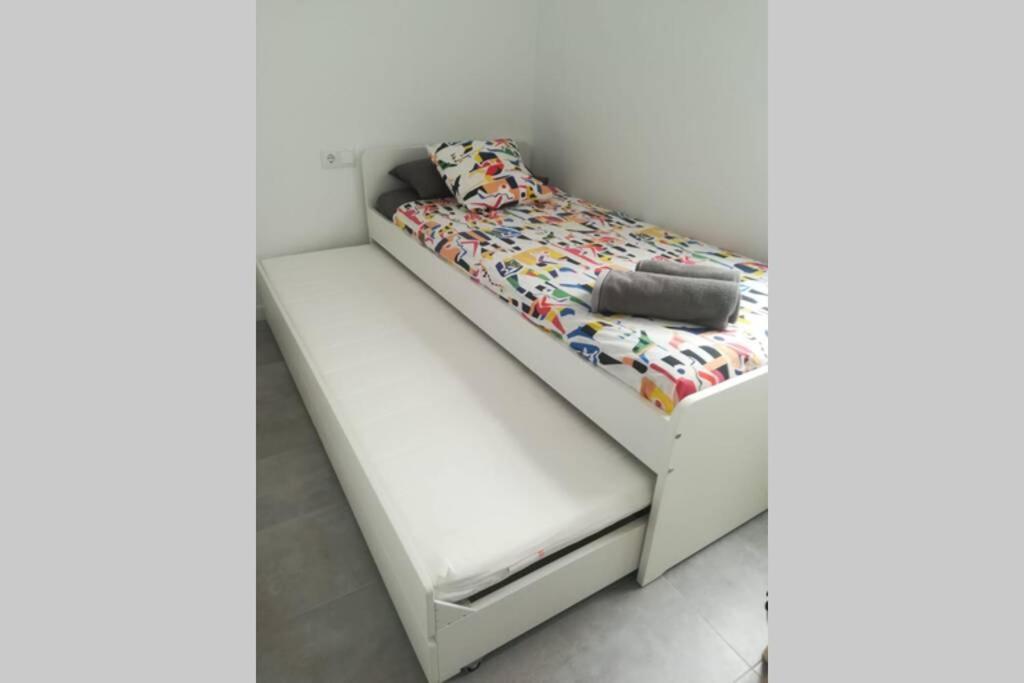 M3 Terrace. Cool Apartment 15 Min Center By Metro Esplugues de Llobregat Buitenkant foto